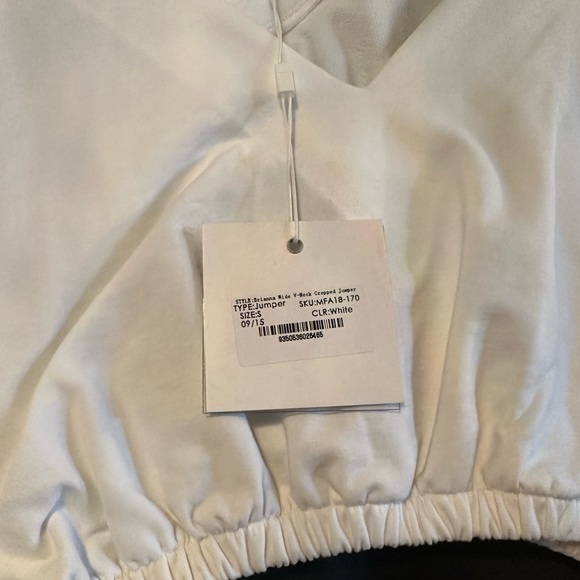 Meshki Cropped Jumper - Picture 3 of 4